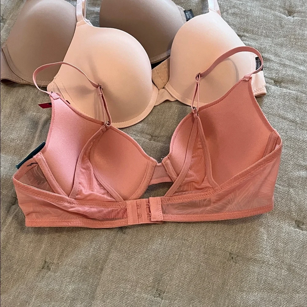 Vince Camuto Smooth T-Shirt Bras in Soft Pink, Nude and Taupe - Picture 2 of 3
